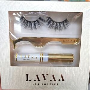 Lavaa Lashes Flirty lash set